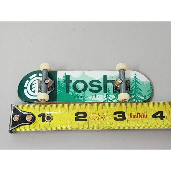 Tech Deck Tosh‎ Mini Fingerboard Skateboard Black Deck With White Wheels - Picture 8 of 9